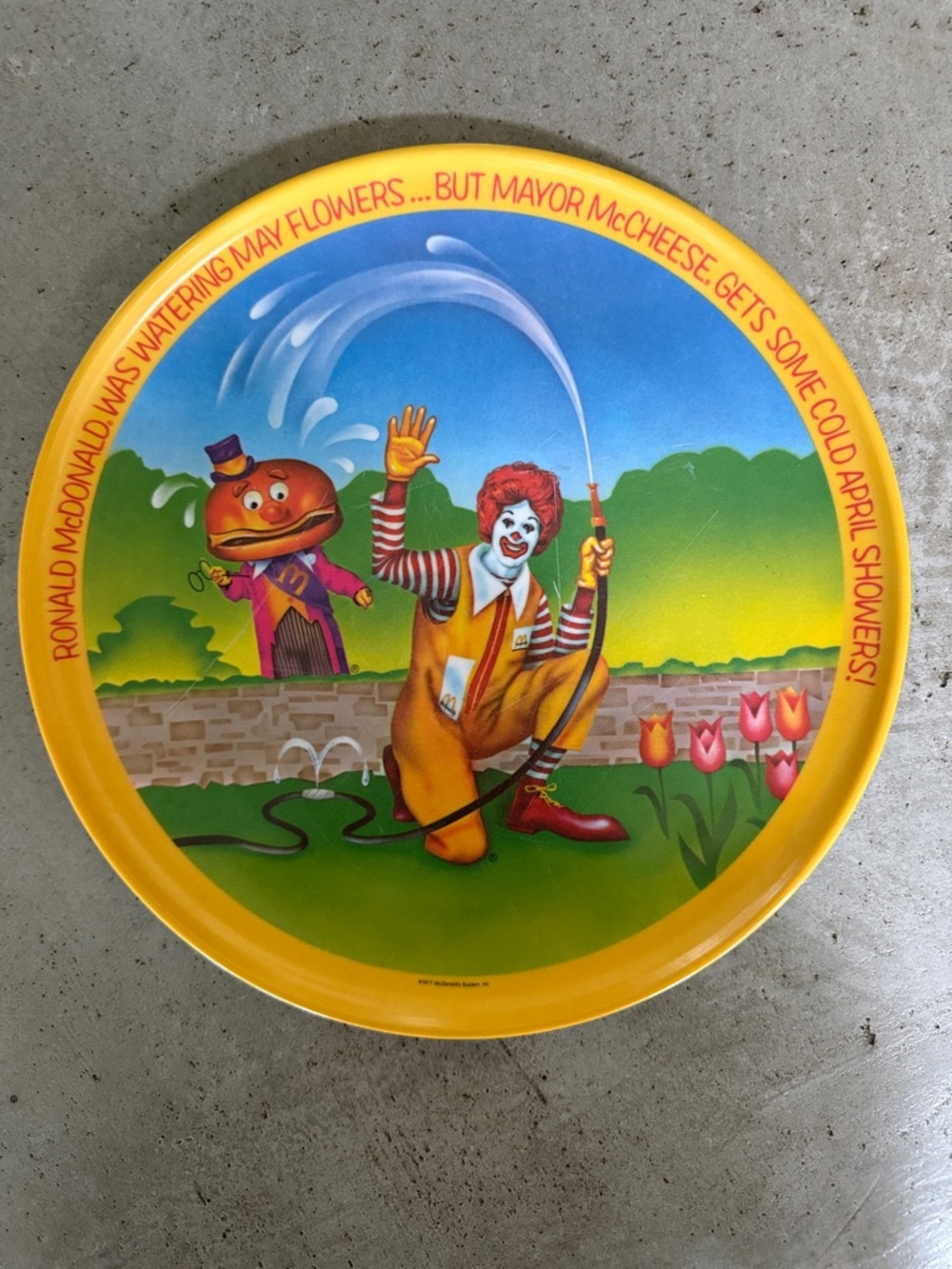 Vintage Ronald McDonald Decorative plate - Yellow